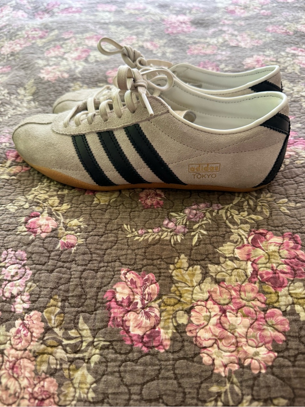 Adidas Tokyo Suede Sneakers Women’s Size 7.5 - Picture 2 of 7